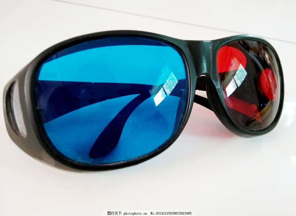 红蓝眼镜 3D电影图片