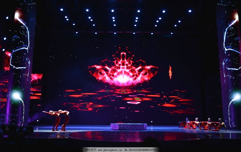 舞台 银幕 灯光 人 舞台背景 摄影 文化艺术 舞蹈音乐 300dpi jpg