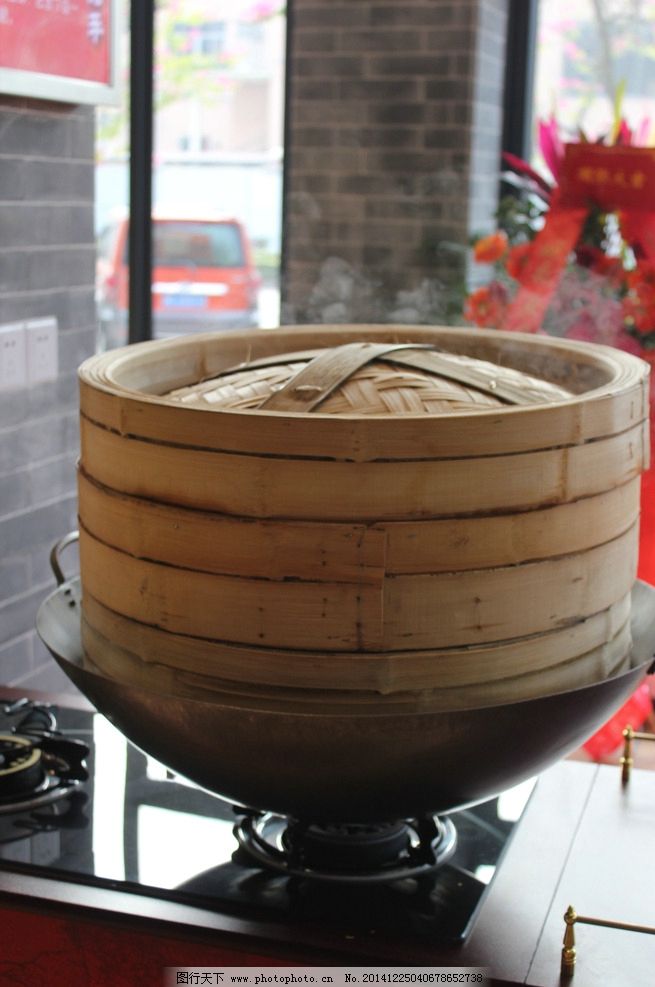 最大蒸笼|世界最大盘蒸菜出炉 6位师傅花1个月制成最大蒸笼